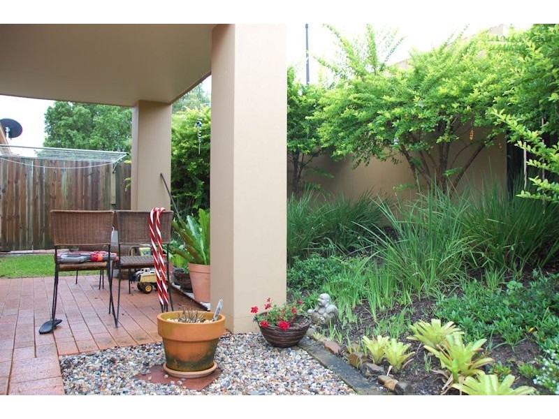 50/24 Amsonia Court,, Arundel QLD 4214