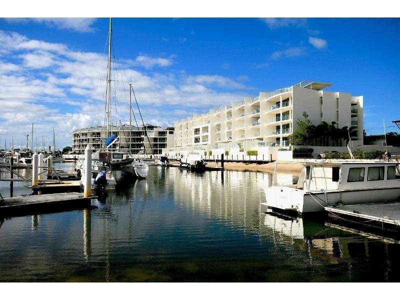 11 Nicklin Way, Minyama QLD 4575