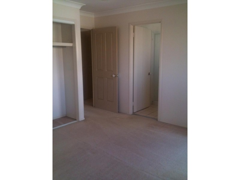 220 Christine Ave, Burleigh Waters QLD 4220