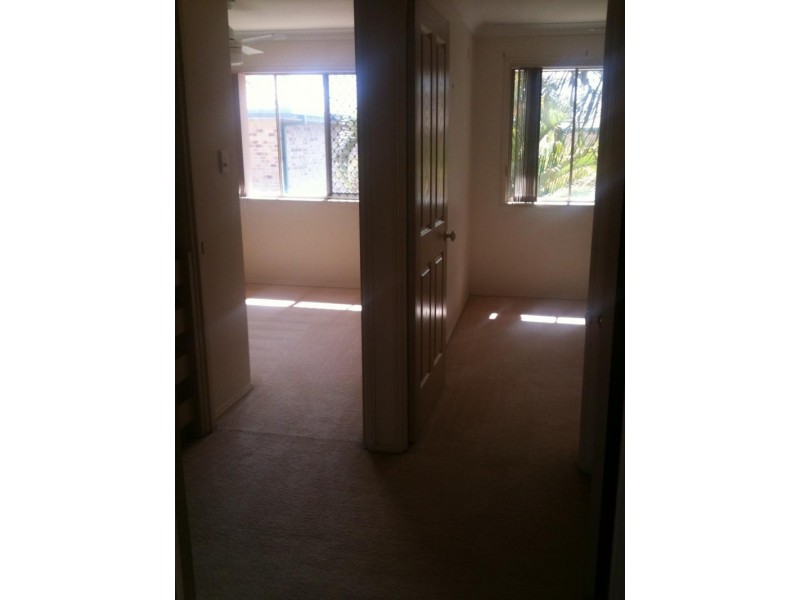 220 Christine Ave, Burleigh Waters QLD 4220
