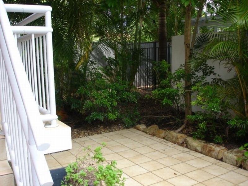 13/13 – 23 Bright St, Labrador QLD 4215