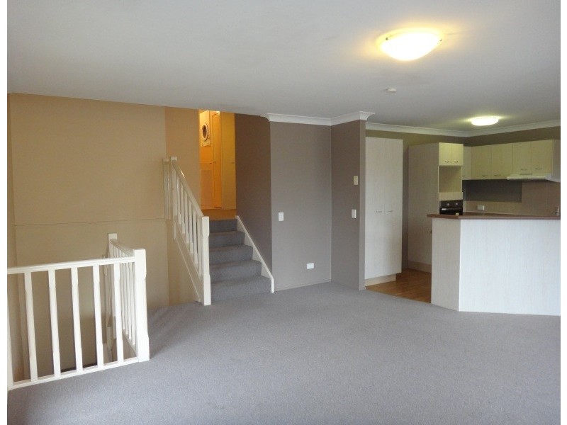 A/757 Ashmore Road, Ashmore QLD 4214