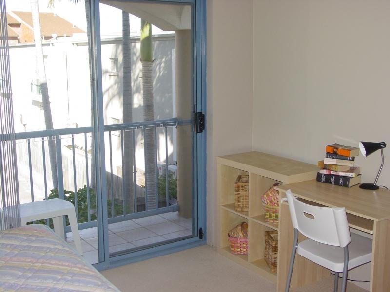 10/103-105 Frank Street, Labrador QLD 4215