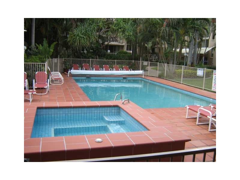 15 Santa Monica Blvd, Miami QLD 4220
