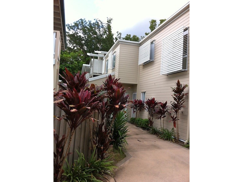 2/25 Dalziel Street, Nundah QLD 4012