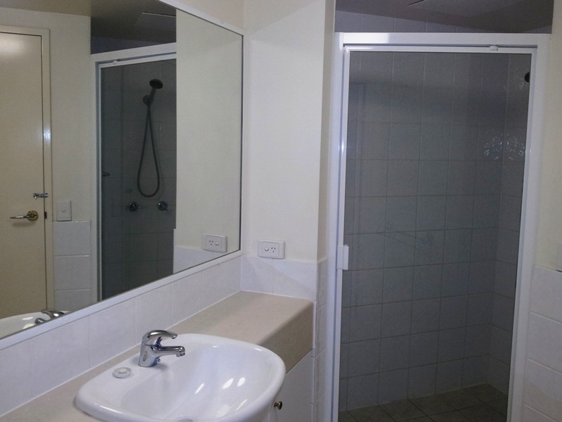 45 Deakin Street, Kangaroo Point QLD 4169