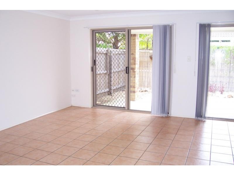 220 Christine Ave, Burleigh Waters QLD 4220