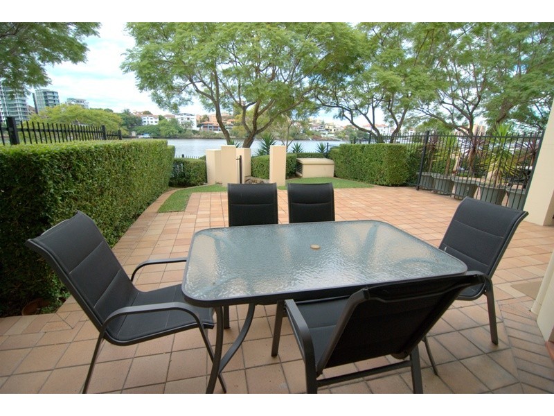 46-50 Rotherham Street, Kangaroo Point QLD 4169