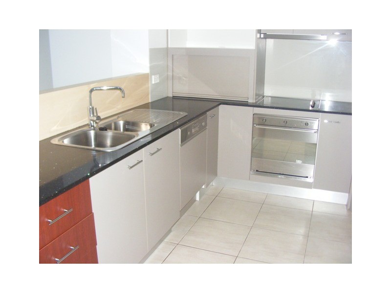 1/2 Louis Street, Redcliffe QLD 4020