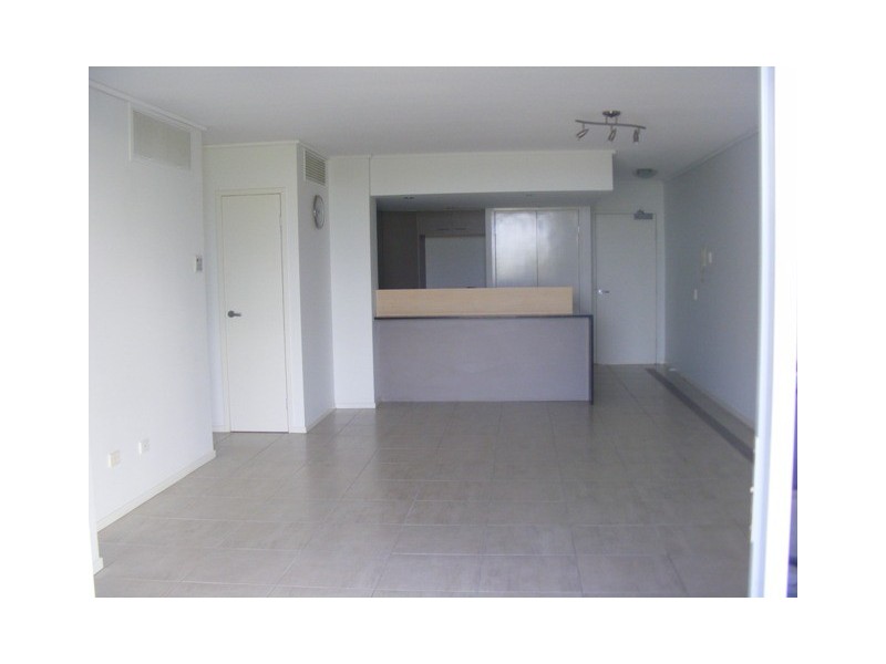 1/2 Louis Street, Redcliffe QLD 4020