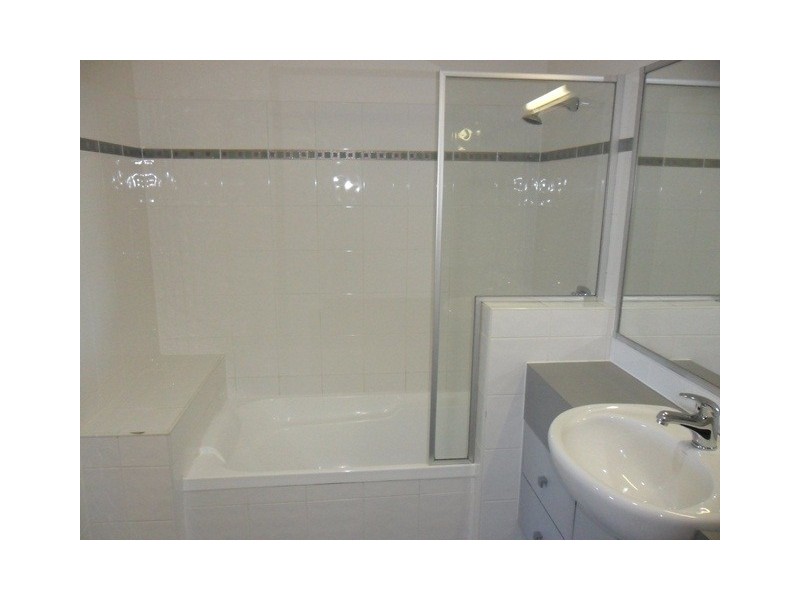 16/82-86 Mein Street, Scarborough QLD 4020