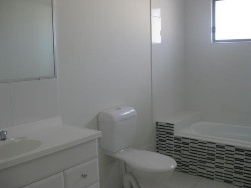 30 Carmarthen Circuit, Pacific Pines QLD 4211