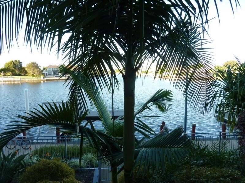 51 Grand Parade, Kawana Island QLD 4575