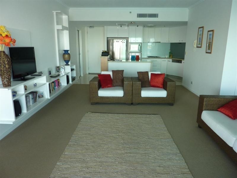 300 Marine Parade, Labrador QLD 4215