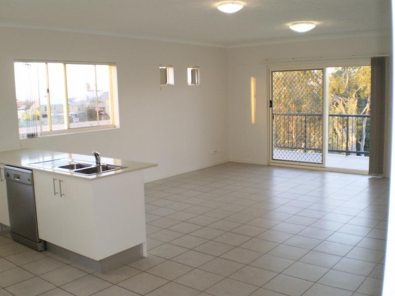 Bunton Street, Scarborough QLD 4020