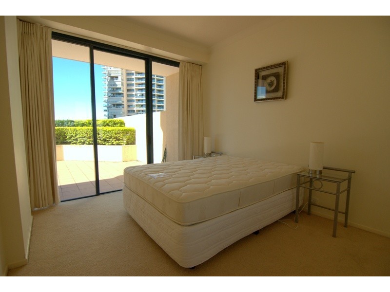 45 Deakin Street, Kangaroo Point QLD 4169