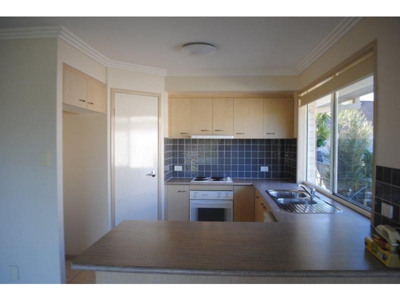39 Sheffield Circuit, Pacific Pines QLD 4211