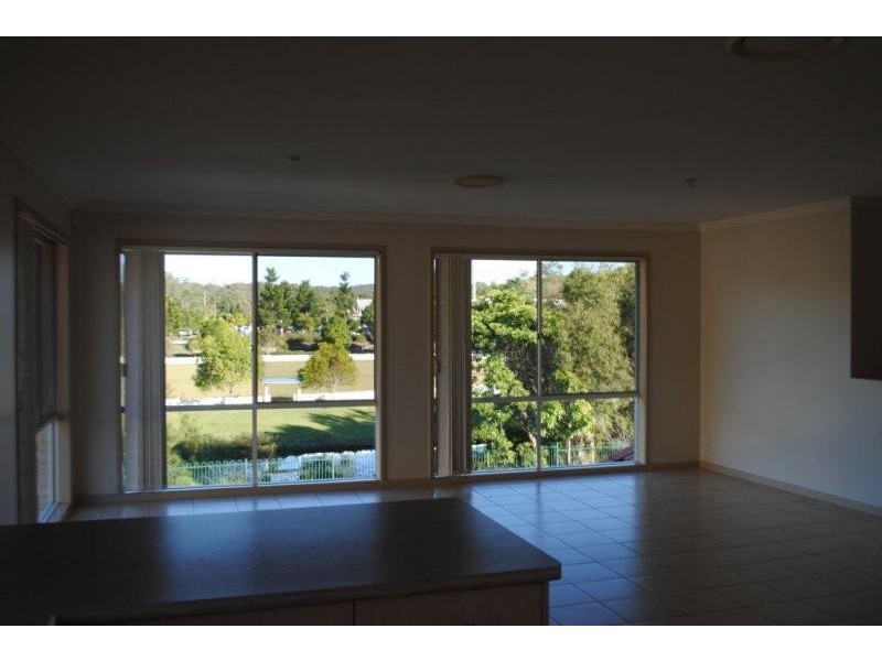 39 Sheffield Circuit, Pacific Pines QLD 4211