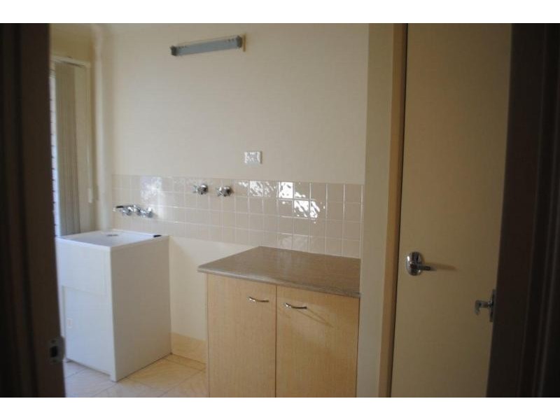 39 Sheffield Circuit, Pacific Pines QLD 4211