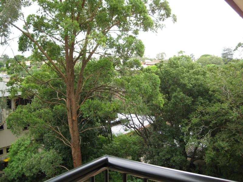 10/116 Clarence Rd, Indooroopilly QLD 4068