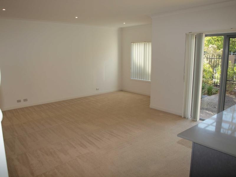 Varsity Lakes QLD 4227