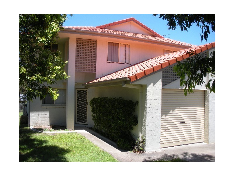 25/3 Arundel Drive,, Arundel QLD 4214