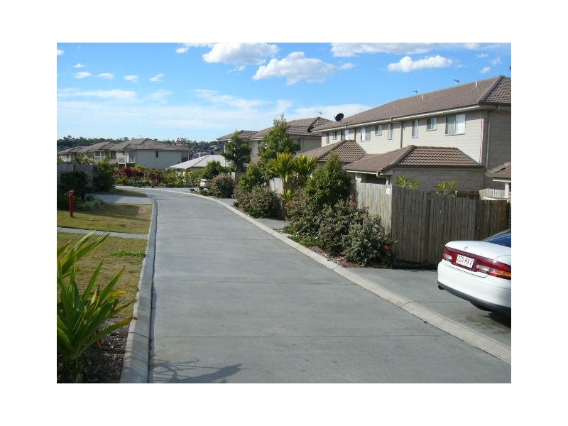 30 Carmarthen Circuit, Pacific Pines QLD 4211