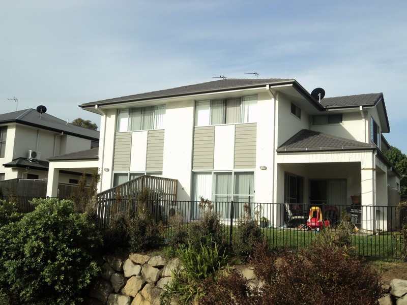 13 Marks Drive, Varsity Lakes QLD 4227