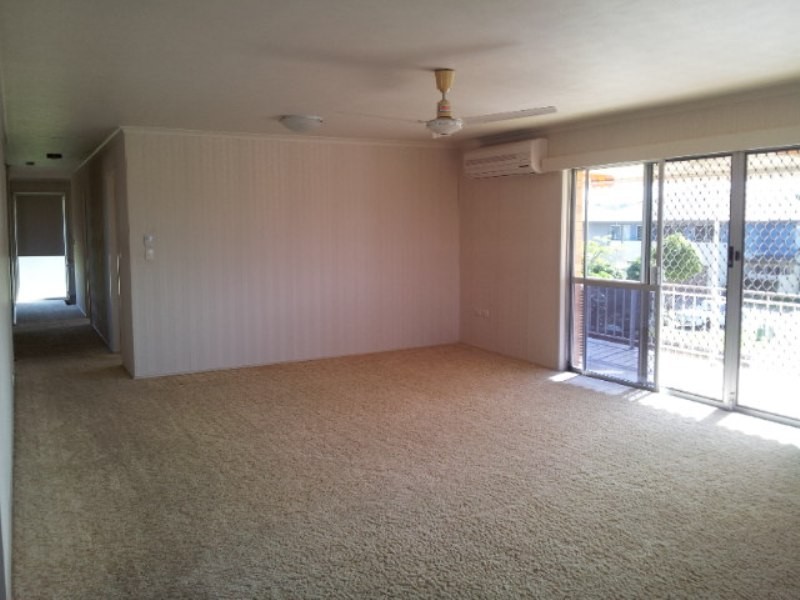 221 Benowa Road, Benowa QLD 4217