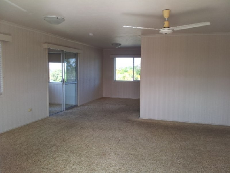 221 Benowa Road, Benowa QLD 4217