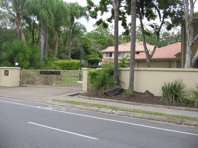 17/18 Discovery Drive, Helensvale QLD 4212