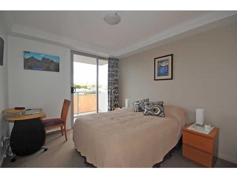 32/10 Manning St, South Brisbane QLD 4101