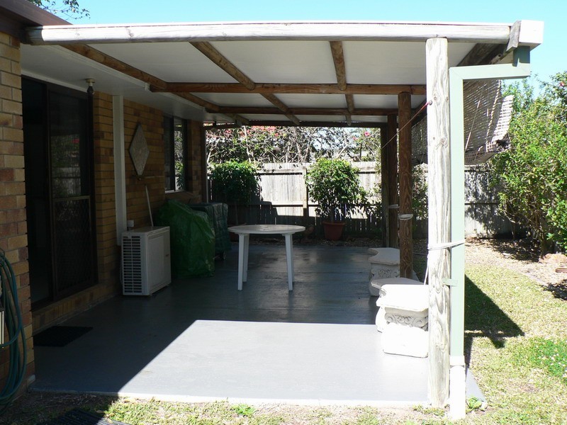 4 Dorothy Place, Varsity Lakes QLD 4227