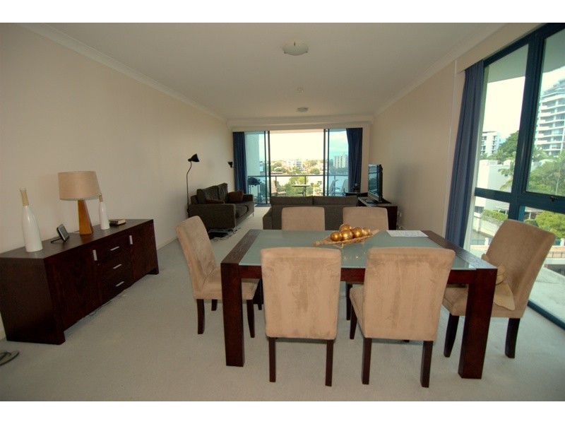 35 Ferry Street, Kangaroo Point QLD 4169