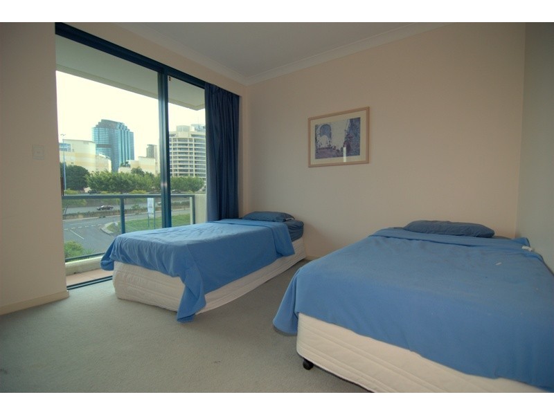 35 Ferry Street, Kangaroo Point QLD 4169