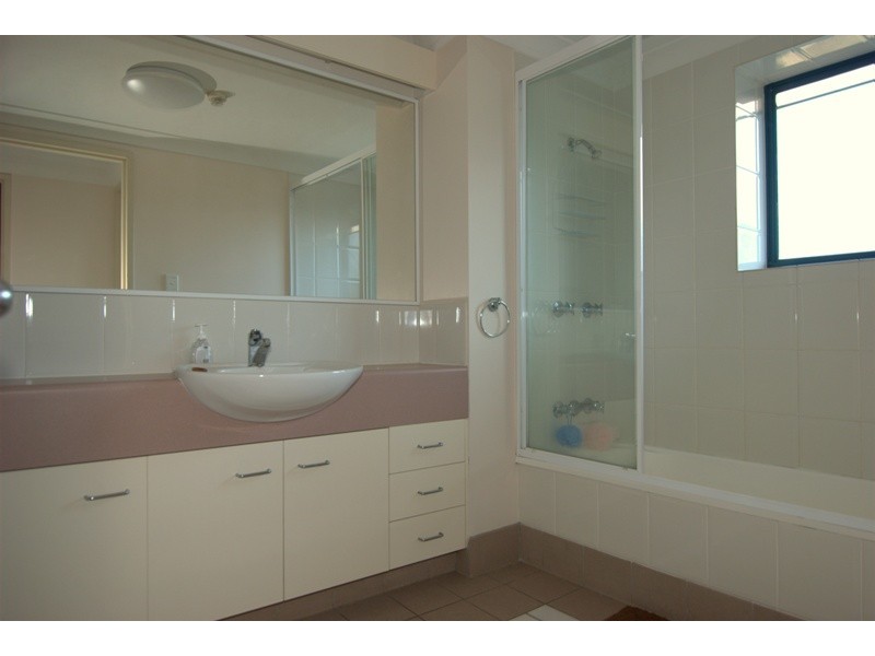 35 Ferry Street, Kangaroo Point QLD 4169