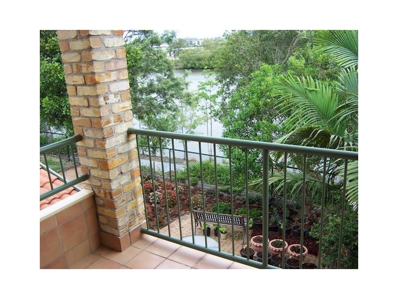 7/4 Koala Town Rd, Upper Coomera QLD 4209