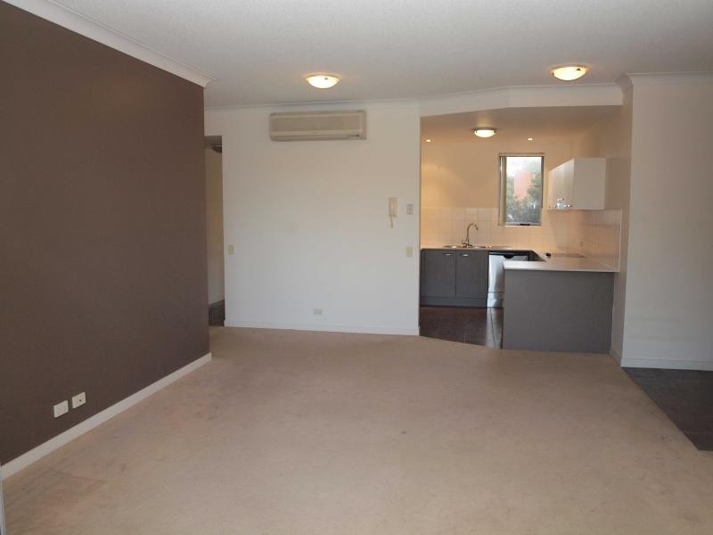 Varsity Lakes QLD 4227