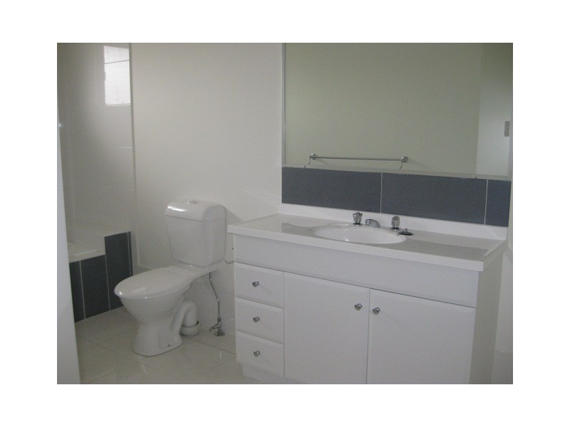 Pacific Pines QLD 4211