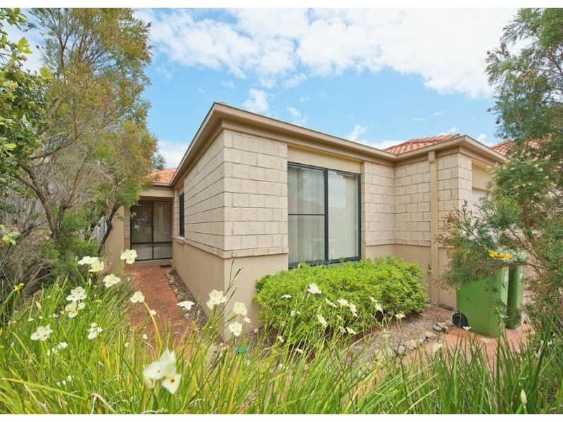 31/24 Amsonia Court,, Arundel QLD 4214