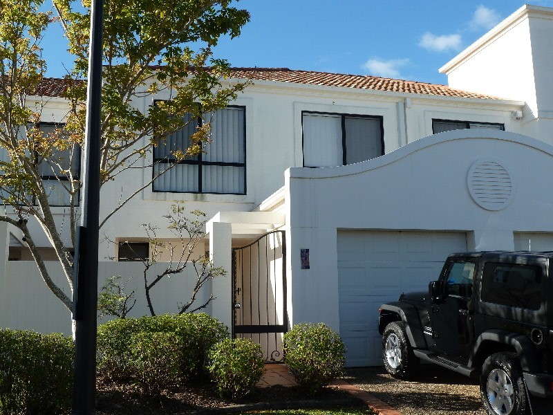 3/22-34 Glenside Drive, Robina QLD 4226