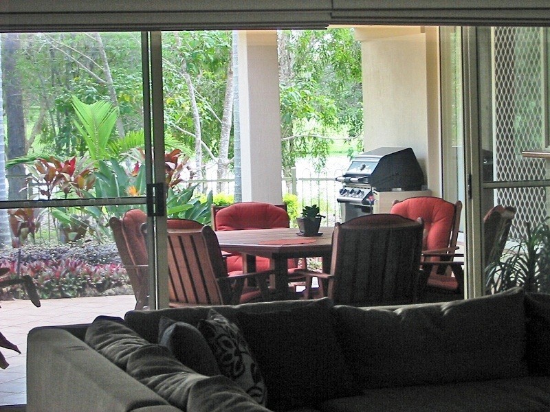 30 DALLOWAY COURT, Arundel QLD 4214