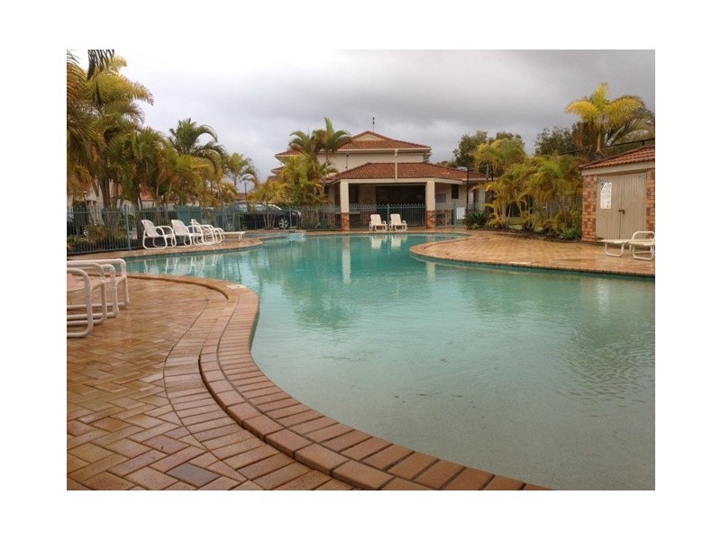 21 Regensberg Close, Varsity Lakes QLD 4227