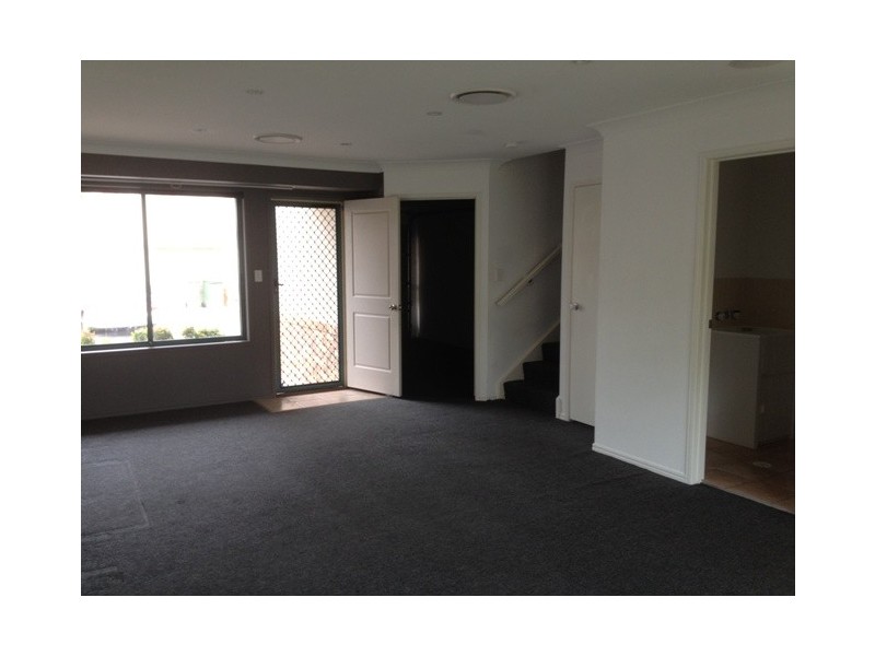 21 Regensberg Close, Varsity Lakes QLD 4227