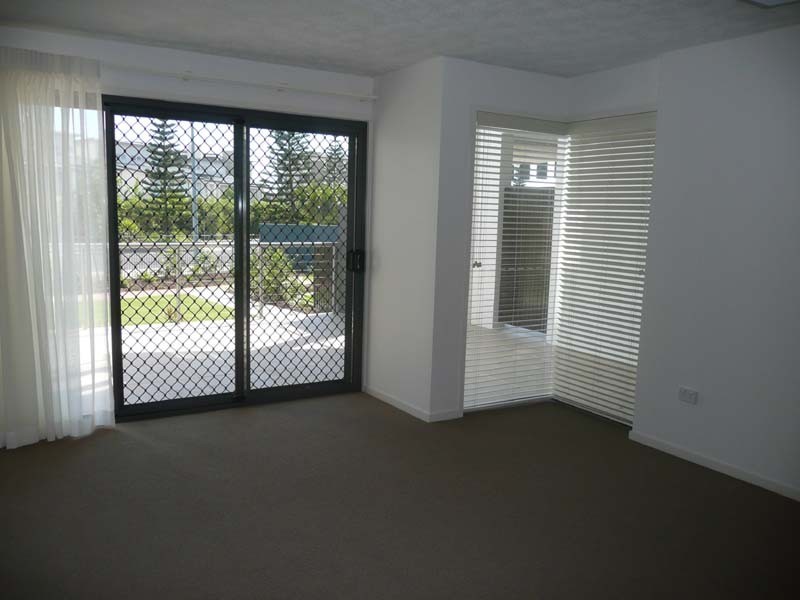 34/10 Grand Parade, Kawana Island QLD 4575