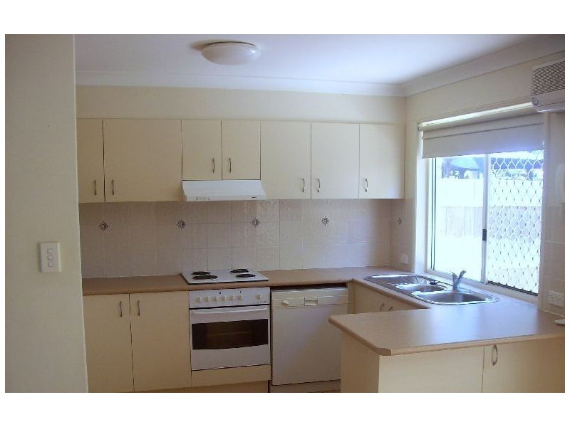 15/27 Camille Crescent, Wynnum West QLD 4178