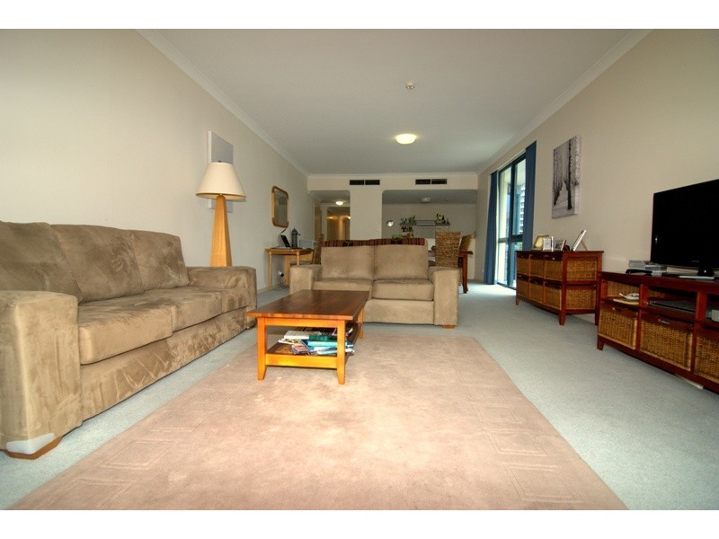 35 Ferry Street, Kangaroo Point QLD 4169