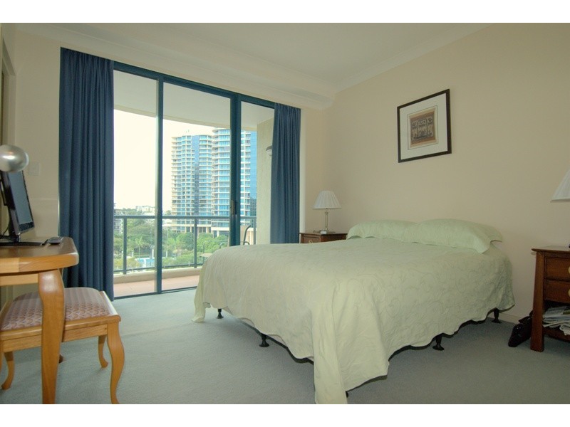 35 Ferry Street, Kangaroo Point QLD 4169