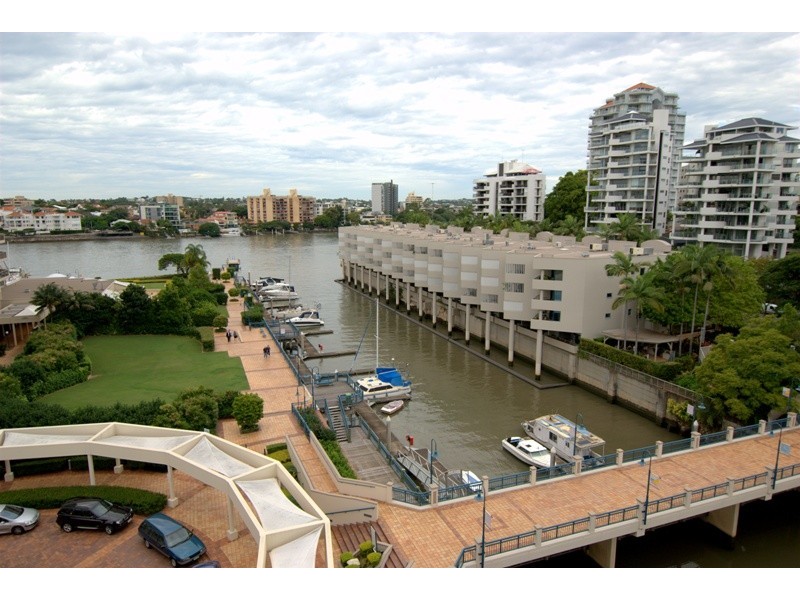 35 Ferry Street, Kangaroo Point QLD 4169