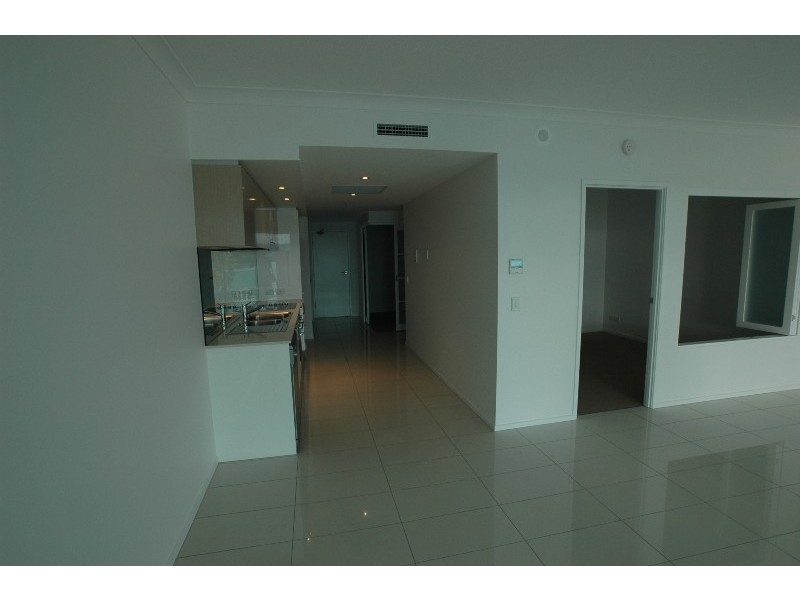 30 Paradise Island, Surfers Paradise QLD 4217